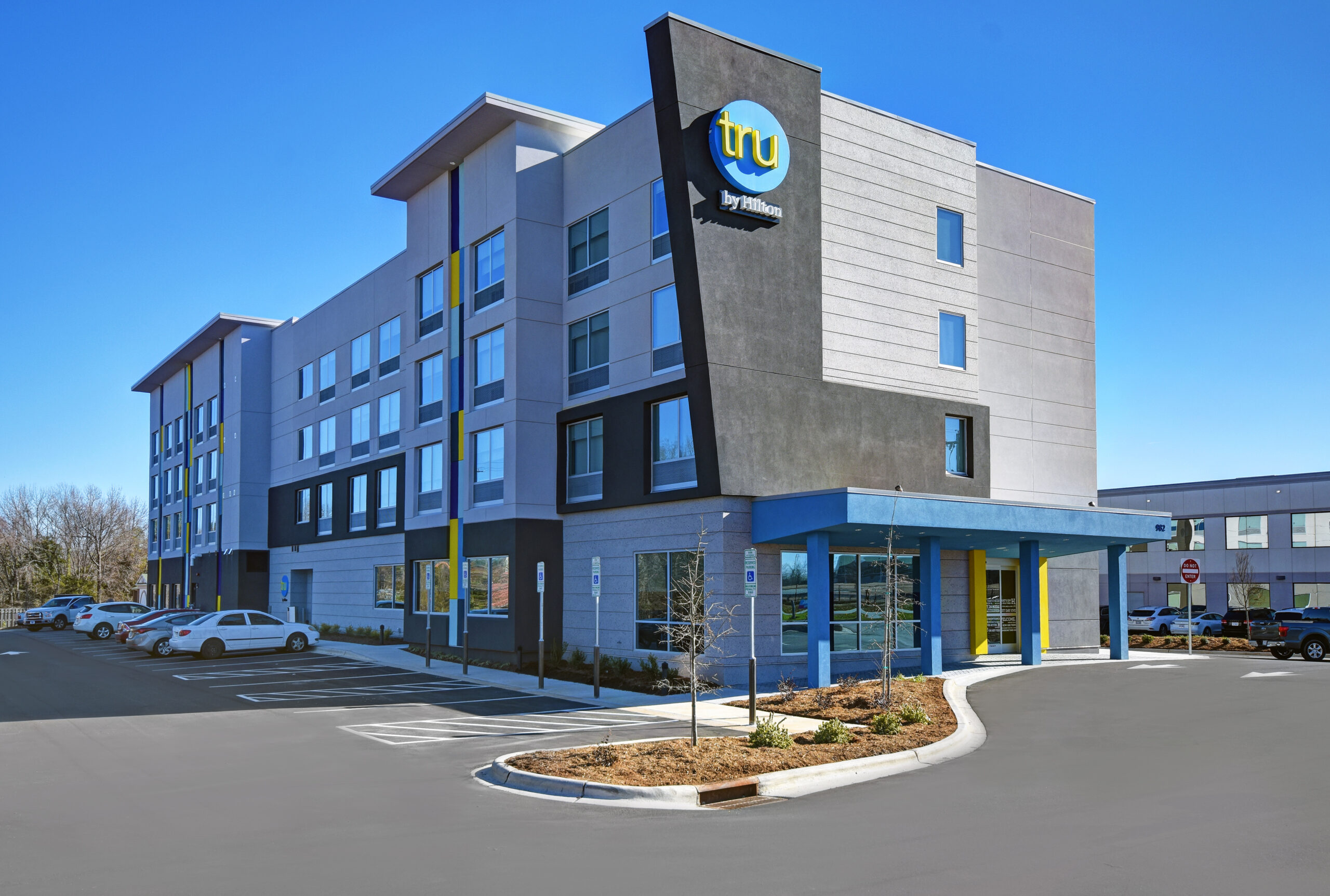 Welcome to Tru Burlington!